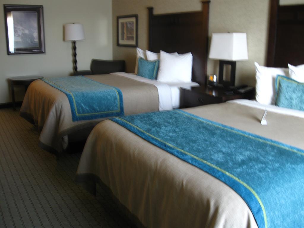 Little Missouri Inn & Suites New Town Phòng bức ảnh
