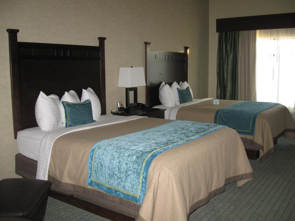 Little Missouri Inn & Suites New Town Phòng bức ảnh