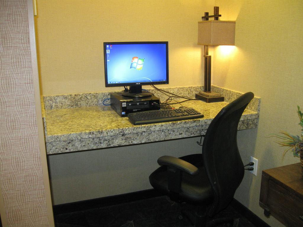 Little Missouri Inn & Suites New Town Ngoại thất bức ảnh