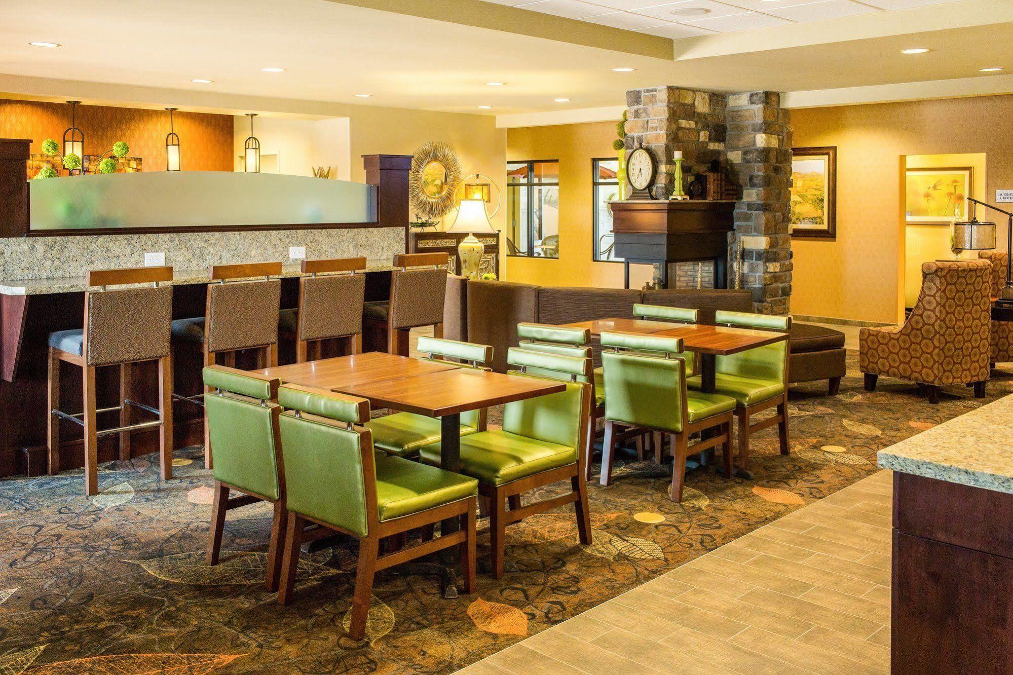 Little Missouri Inn & Suites New Town Ngoại thất bức ảnh