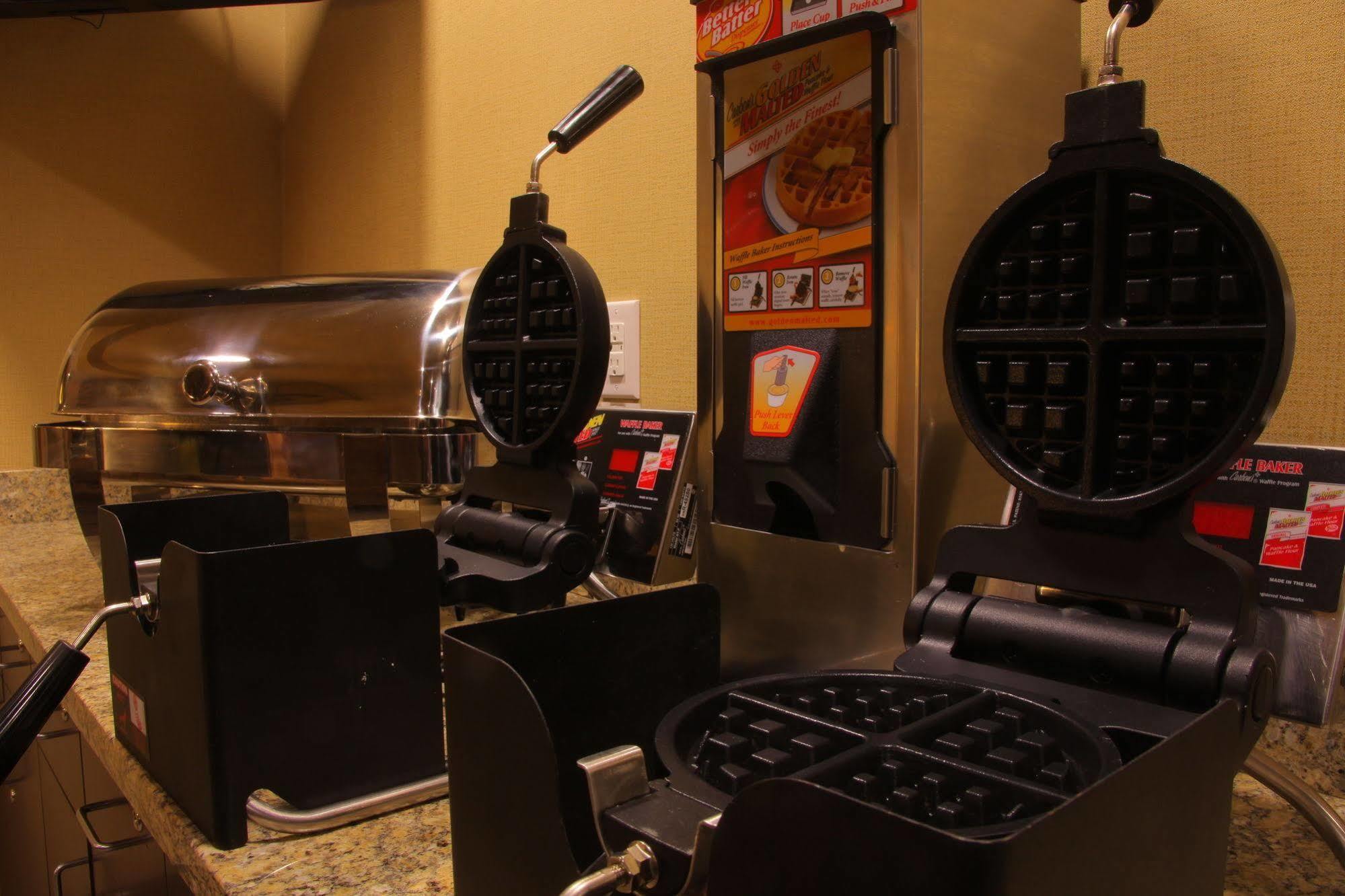 Little Missouri Inn & Suites New Town Ngoại thất bức ảnh