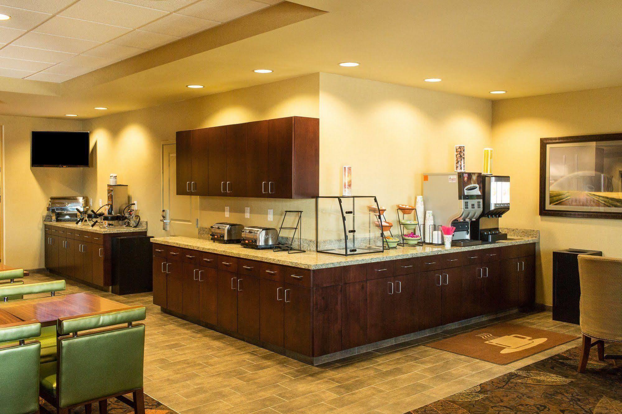 Little Missouri Inn & Suites New Town Ngoại thất bức ảnh
